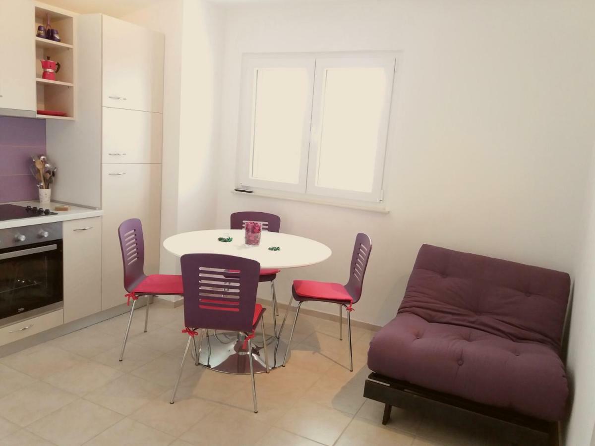 Apartments Mestrovic Лопар Екстериор снимка
